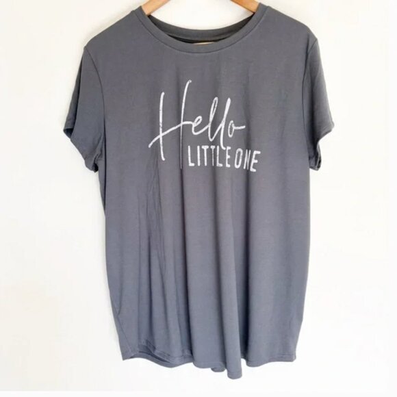 NWT Isabel Maternity by Ingrid & Isabel Gray Top – “Hello Little One” Spellout - Picture 1 of 7